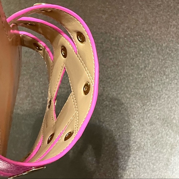 Vince Camuto Women's Studded Slip On Slide Sandal Vazista Pop Pink Pop Gloss New - Picture 16 of 16